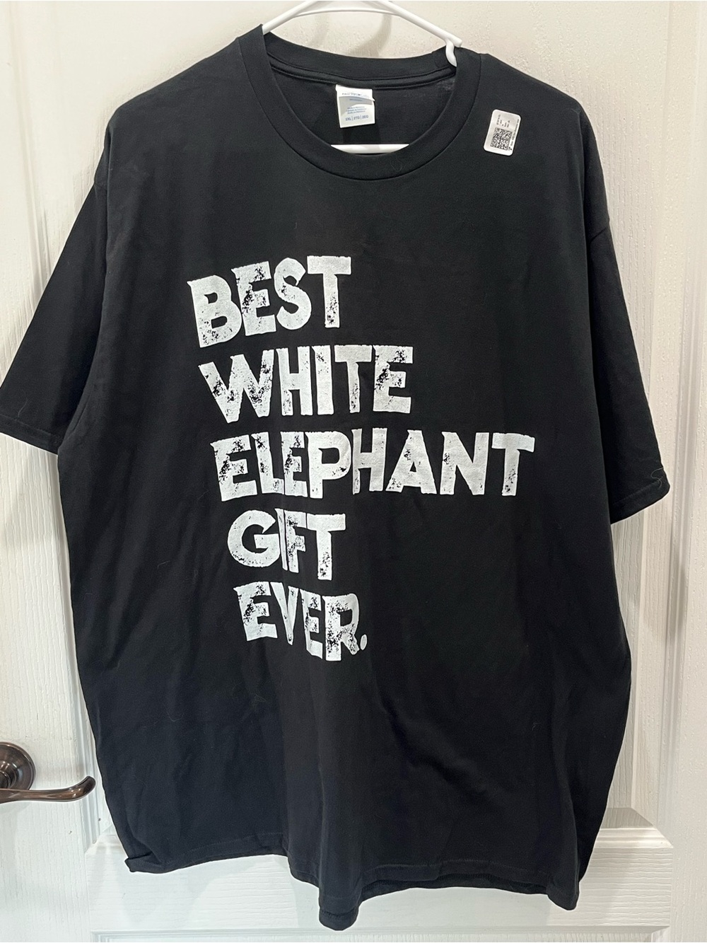 Black Graphic Tee - "Best White Elephant Gift Ever" Mens XXL
